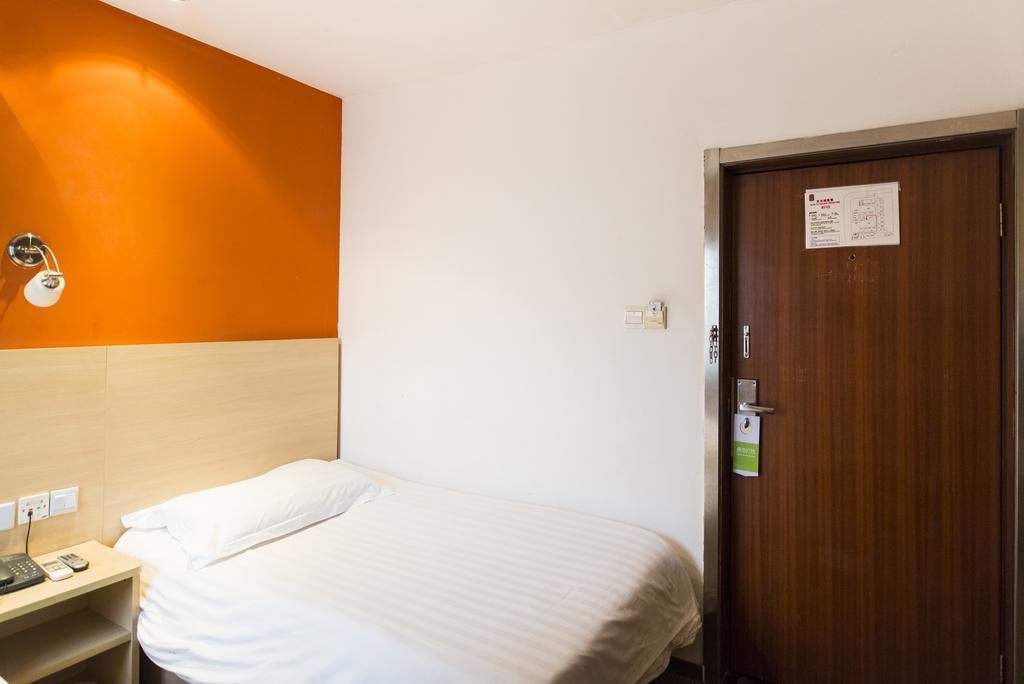 Motel Shanghai Hongqiao Beixinjing Metro Station Tianshan Road Extérieur photo